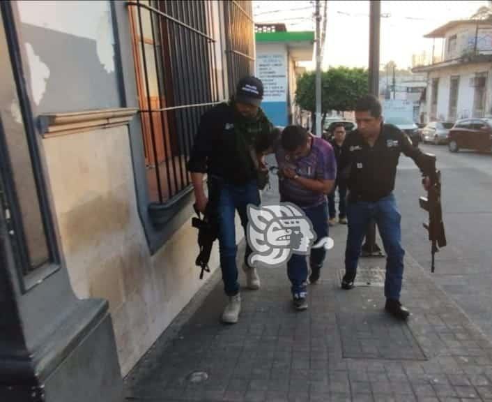Detienen a presunto implicado en desaparición de comerciantes de Amatlán