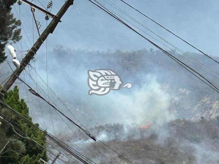 PC atiende dos incendios en La Perla y Nogales