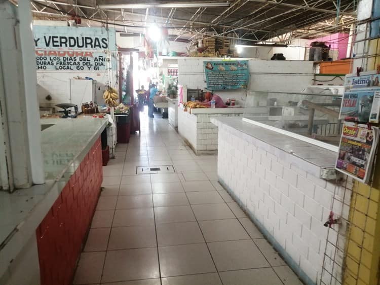 Mercado fantasma; más del 40% de locales está cerrado en el Puerto México (+Vídeo)