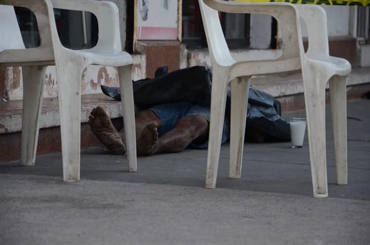 En centro de Veracruz, fallece hombre en situación de calle (+video)