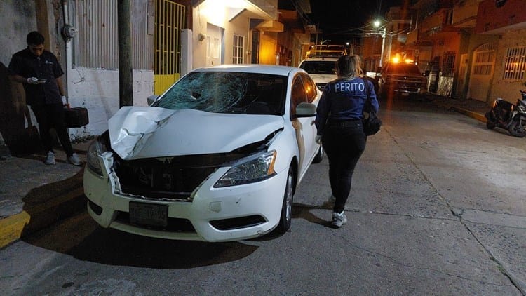 Cobarde conductor atropella a sujeto en carretera de Alvarado