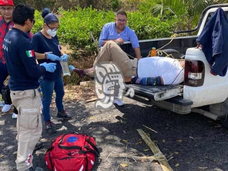 Motociclista a punto de perder la pierna