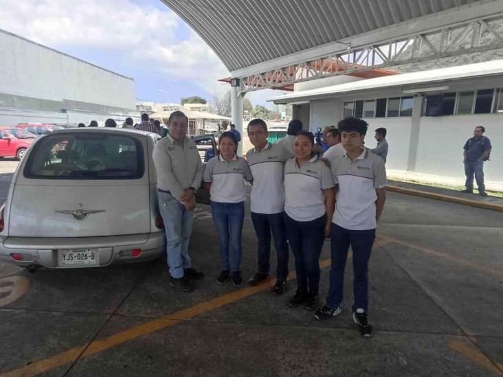 Alumnos del Conalep Orizaba adaptan vehículo para persona con discapacidad (+Video)