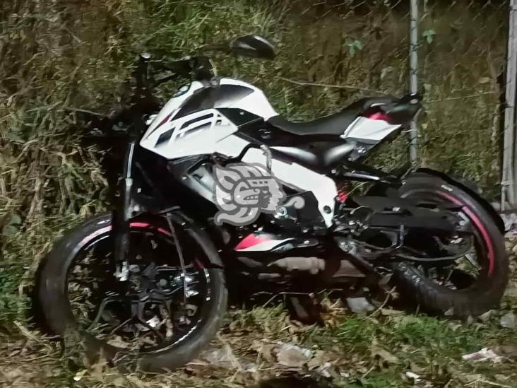 Auto arrolla a dos motociclistas en arrancones en el bulevar Banderilla; un muerto y dos heridos graves