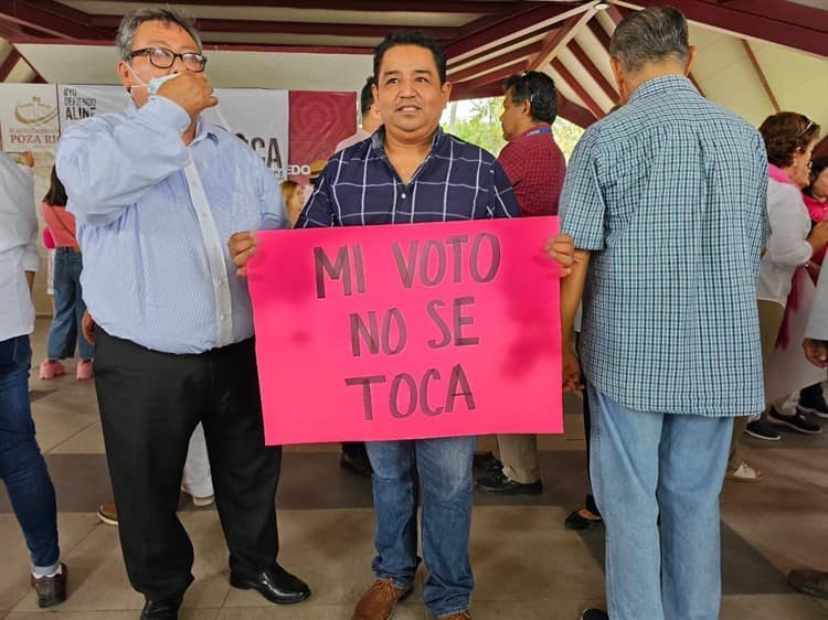 Se suman Poza Rica y Tuxpan en defensa del INE