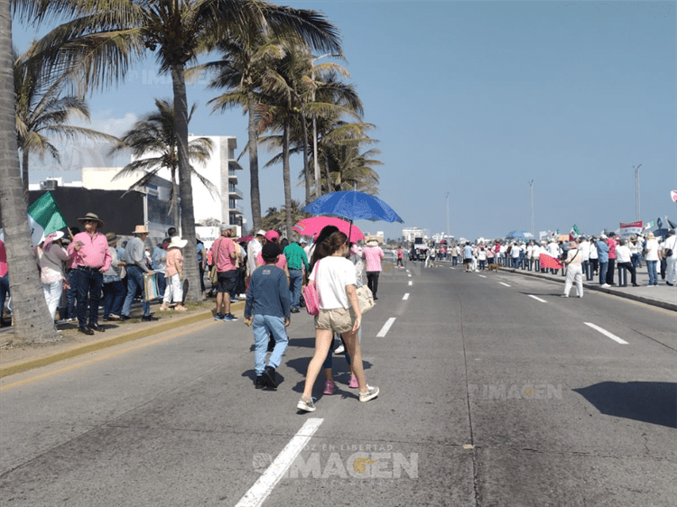 Vialidades de Veracruz y Boca del Río cerradas previo a marcha del INE (+Video)