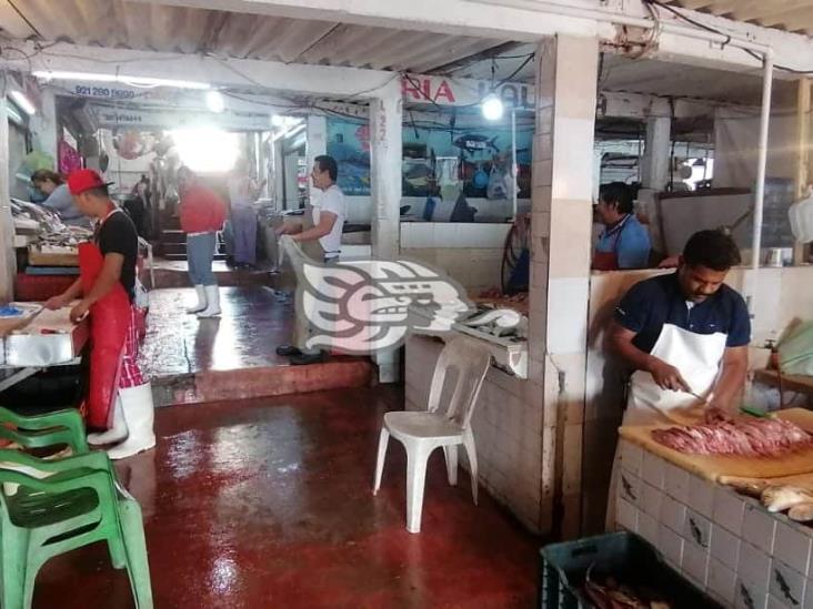 Vendedores de mariscos reportan bajas ventas durante inicio de temporada de cuaresma