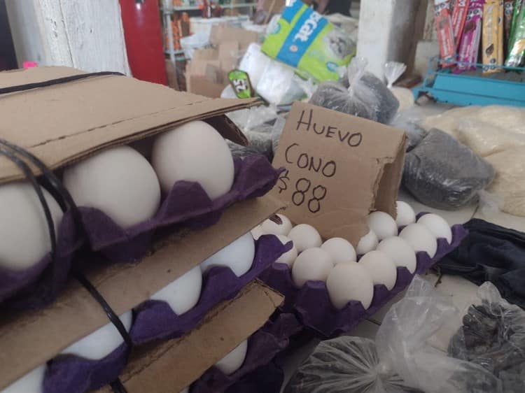 A la baja el cono de huevos en mercados de Veracruz, ya está en 82 pesos