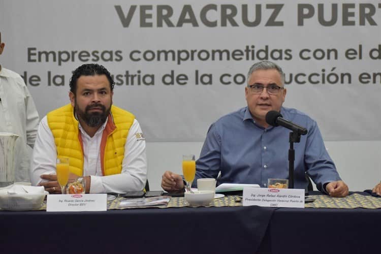 Invertirán casi mil millones de pesos en infraestructura educativa en Veracruz