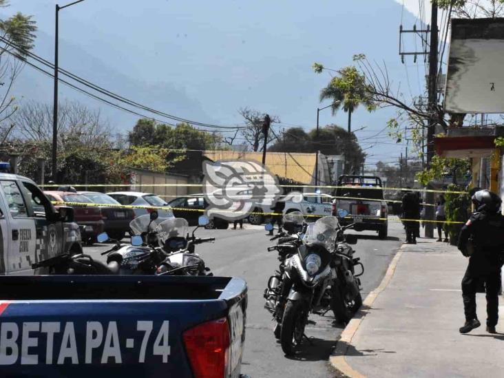 Desconocidos atacan y asesinan a profesora en calles de Orizaba (+Video)