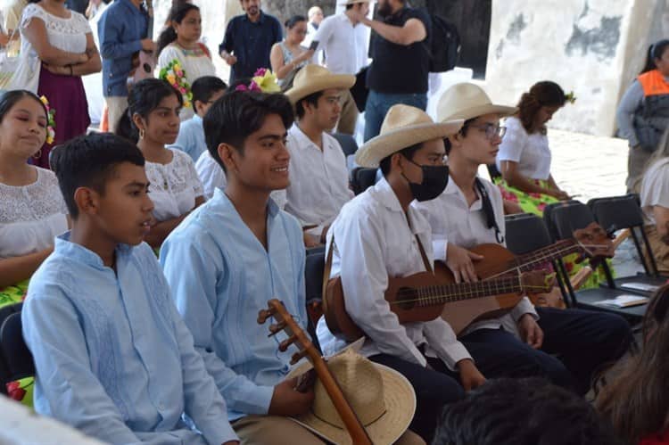 Beatriz Gutiérrez Müller encabeza Fandango por la Lectura desde Veracruz  (+ Video)