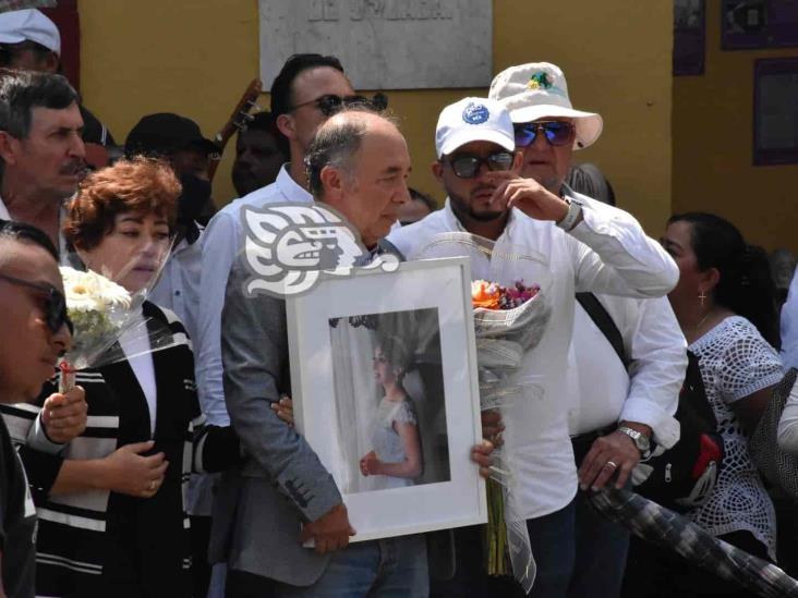 Despiden a Verónica Fernández, maestra asesinada en Orizaba (+Video)