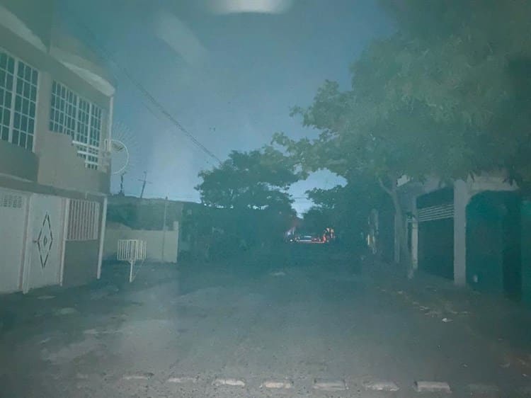 ¡Otro mega apagón! Explota subestación de CFE y medio Veracruz se queda sin electricidad (+Video)