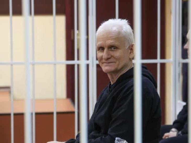 Ales Bialiatski, Premio Nobel de la Paz, condenado en Bielorrusia