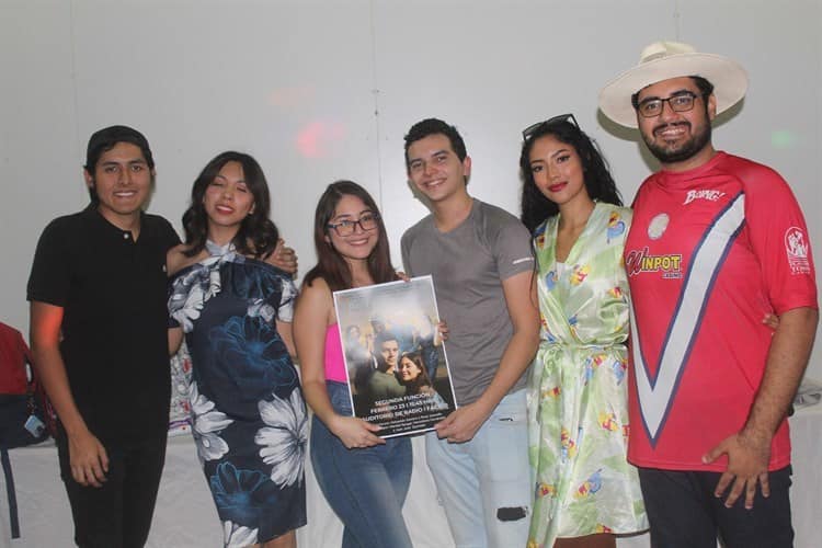 Estudiantes de FACICO UV interpretan obra Romeo y Julieta