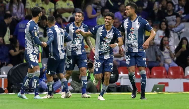 Pachuca tiene fiesta de goles en el estadio Azteca