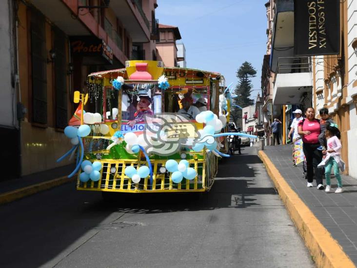 Rinden homenaje póstumo a Carlos, creador de“El piojito” en Xalapa