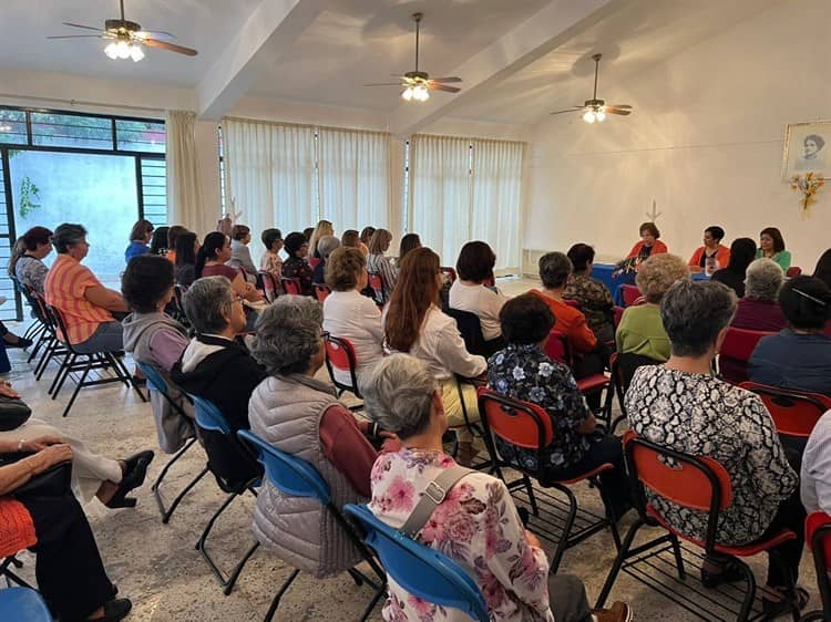 Mesa Redonda Panamericana de Coatepec organiza conferencia