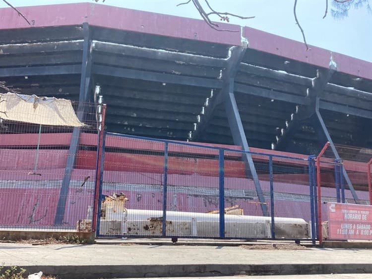 Escuelas y canchas de Veracruz tendrán un pedacito del estadio “Pirata” Fuente