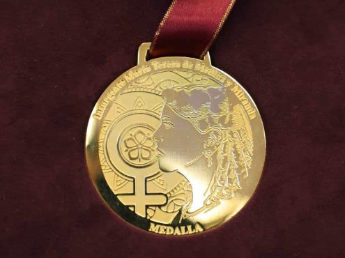 En Xalapa, entregarán Medalla María Teresa de Medina y Miranda