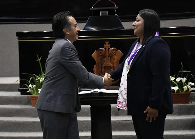 Inclusión a través de la ciencia; recibe Elizabeth Nani Premio Estatal de la Mujer