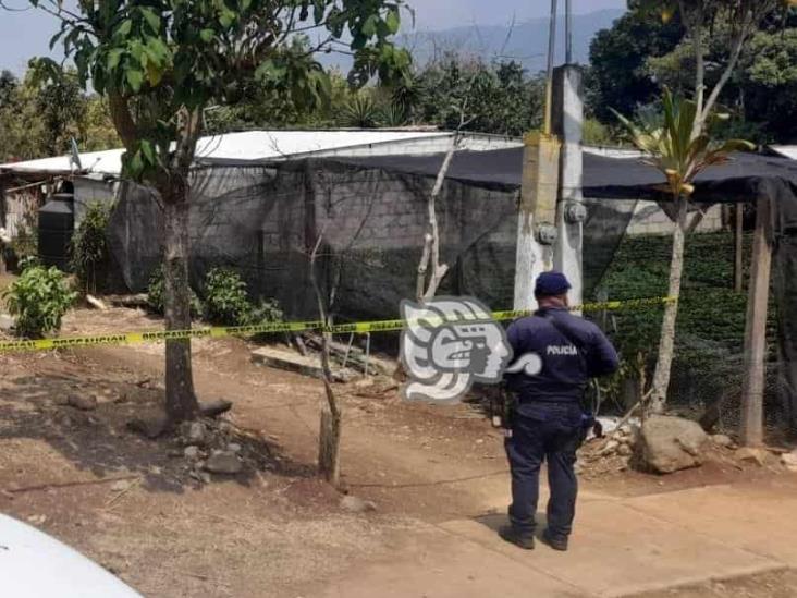 Asesinan a mujer con arma blanca en Ixhuatlán del Café