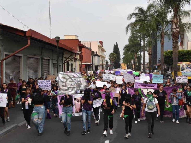 Marchan en Orizaba por el Día Internacional de la Mujer (+Video)