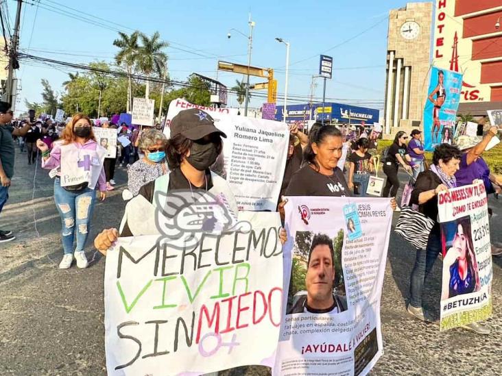 Marchan mujeres en Poza Rica; exigen justicia y alto a la violencia (+Video)
