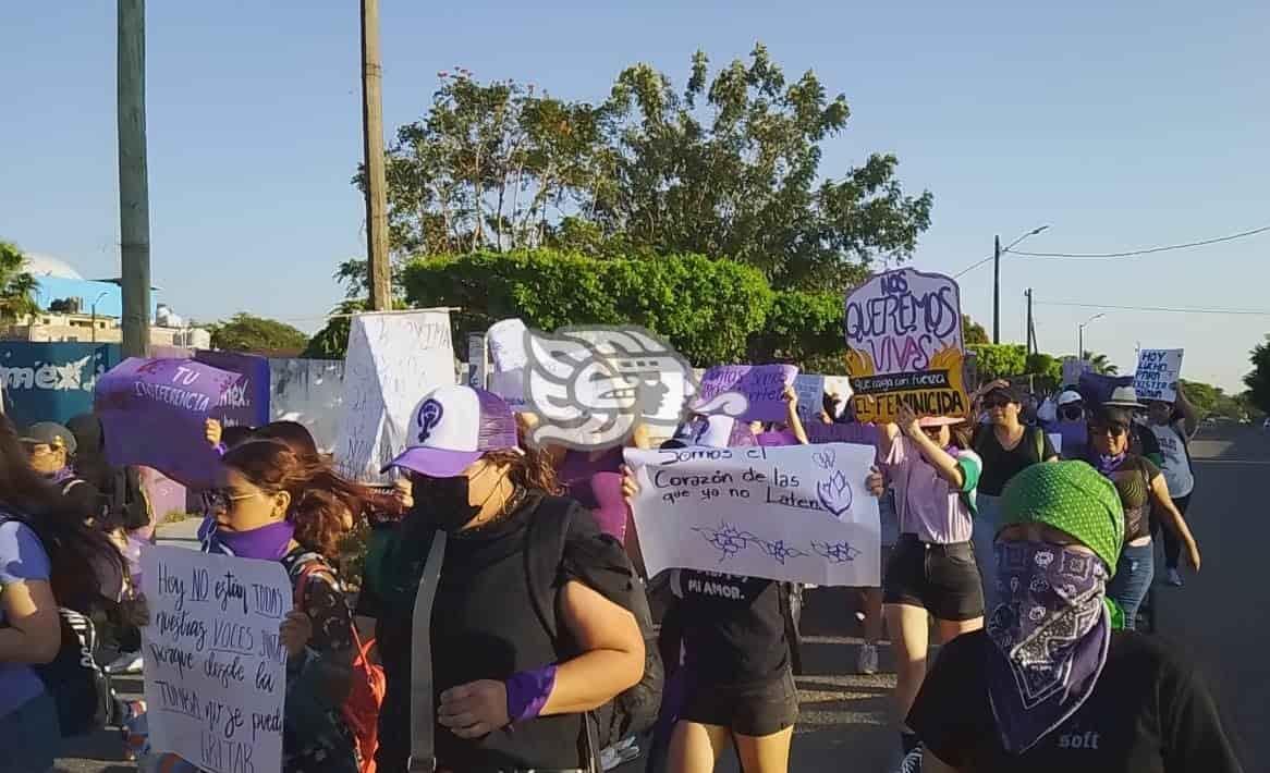 Colectivos feministas invitan a marcha del 8M en Minatitlán