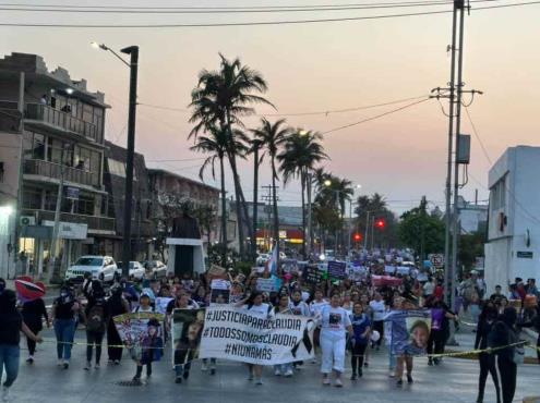 Mujeres cimbran a Veracruz; ¡exigen detener violencia! (+Video)