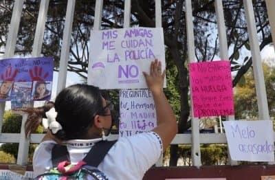En Oaxaca, al menos 300 alumnas exhibieron a profesores por acoso sexual
