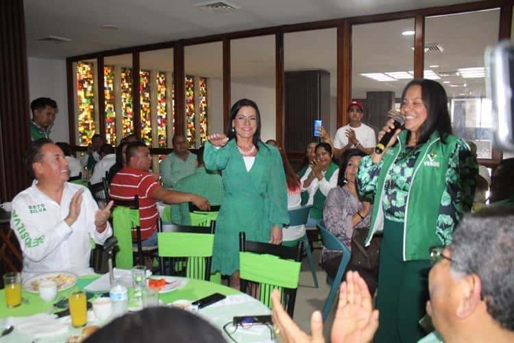 Gloria Bravo, toma protesta como Coordinadora de Mujeres en Veracruz-Boca del Río