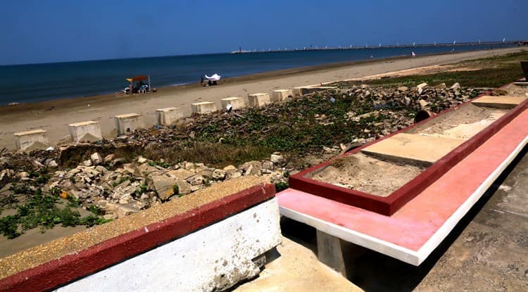 ¡Sofocante! temperatura de 38 grados calienta a Coatzacoalcos