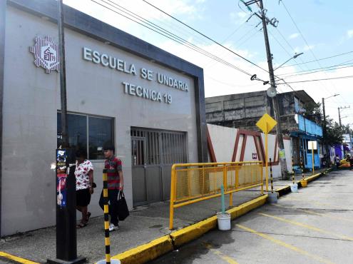 Avanza 40% sustitución de horas disponibles en secundarias técnicas de Veracruz