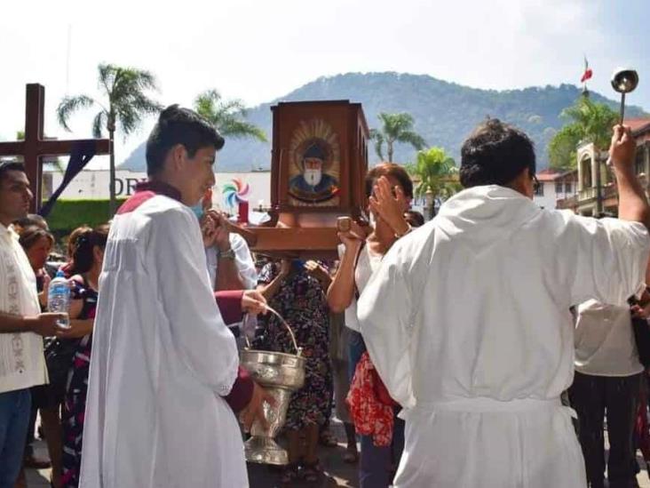Llegan las reliquias de San Charbel a la Catedral de Orizaba