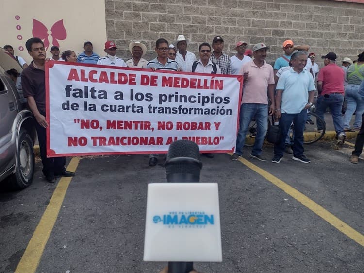 Se manifiestan extrabajadores del SAS contra Grupo MAS en Medellín (+Video)