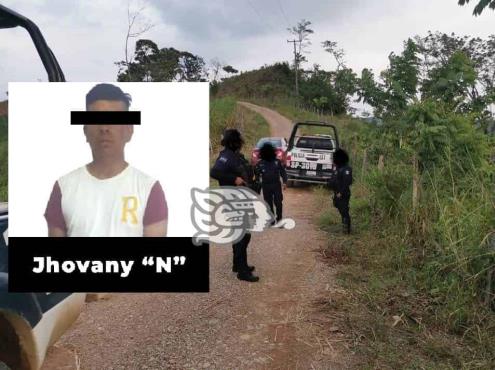 Cae joven con moto robada en Hueyapan de Ocampo