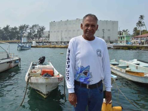 Don Fernando, 50 años dedicados a la pesca en Veracruz