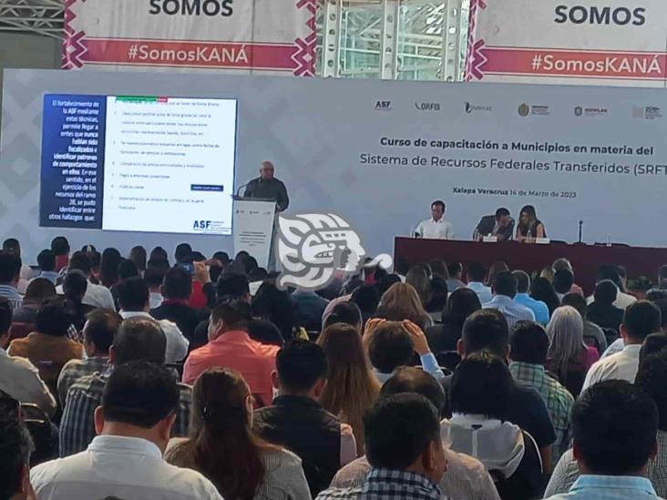 ASF advierte a Gobierno de Veracruz y municipios no contratar empresas irregulares