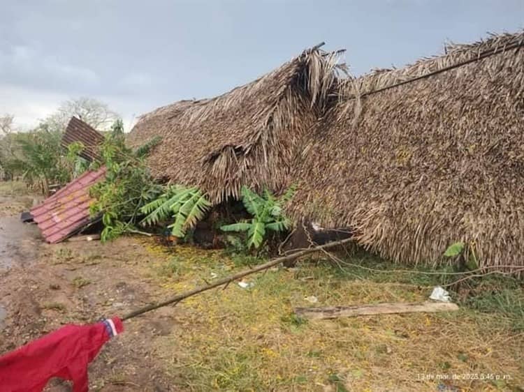 Tormenta arrasa con casas en el sur de Veracruz; PC ya realiza recorridos