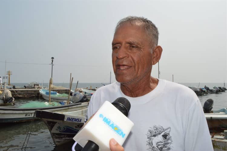 Don Fernando, sobrevivió tres días en alta mar y volvió a su oficio, la pesca en Veracruz