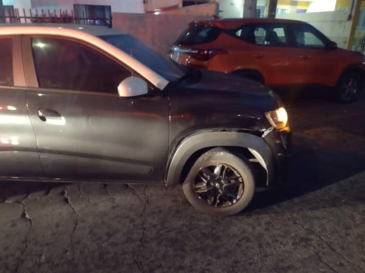 Automóvil atropella a adulto mayor en su motocicleta en el Fraccionamiento Reforma(+Video)