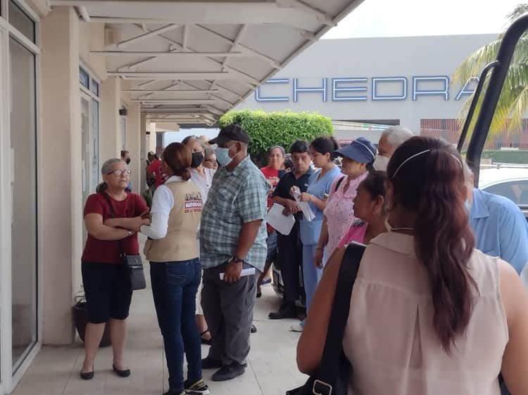 Largas filas en Banco del Bienestar de Boca del Río por dispersión de pagos (+Video)