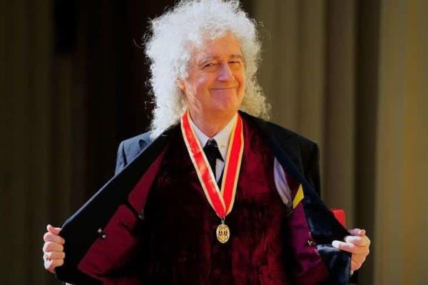 ¡Sir Brian May! El guitarrista de Queen recibe titulo de Caballero por el Rey Carlos III