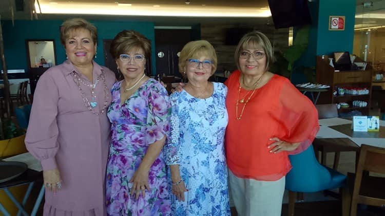 El Grupo de Amigas Luminosas celebraron el Día de la Mujer