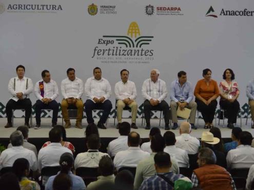 Se seguirá impulsando producción de fertilizantes en Veracruz (+Video)