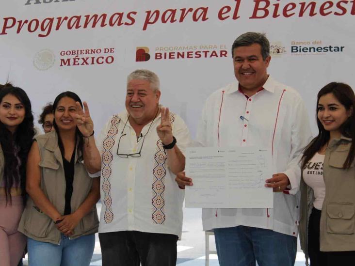 Inauguran Banco del Bienestar en Soledad Atzompa; establecne comités