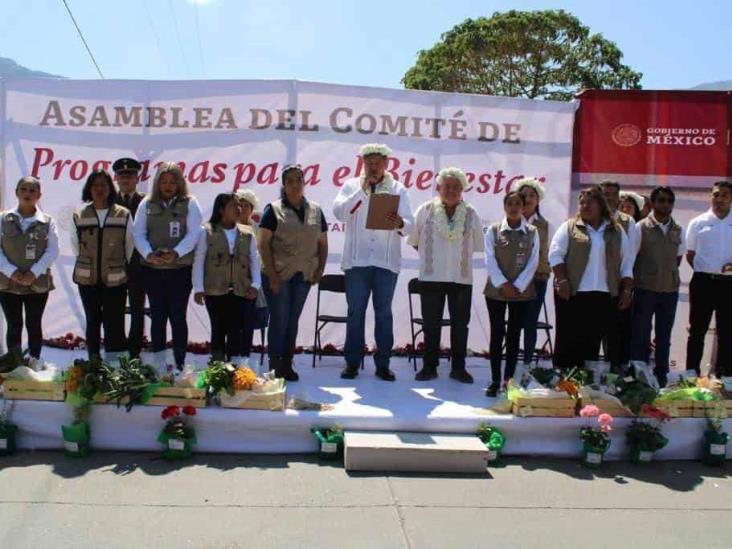 Inauguran Banco del Bienestar en Soledad Atzompa; establecne comités
