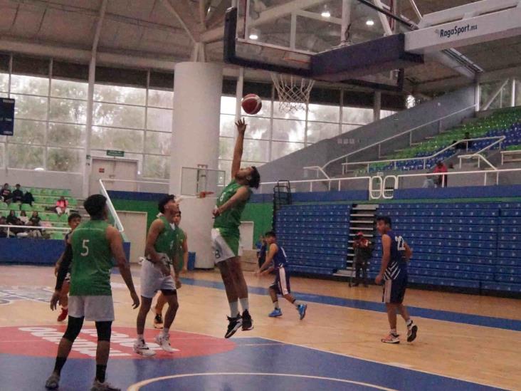 Halcones UV vuelan en el basquetbol estatal