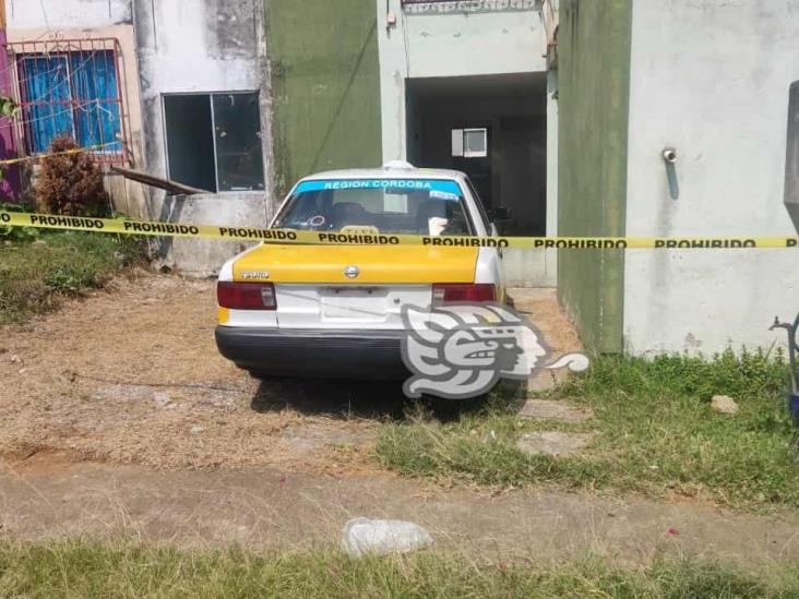 Reportan como desaparecido a taxista de Córdoba; hallan su taxi abandonado